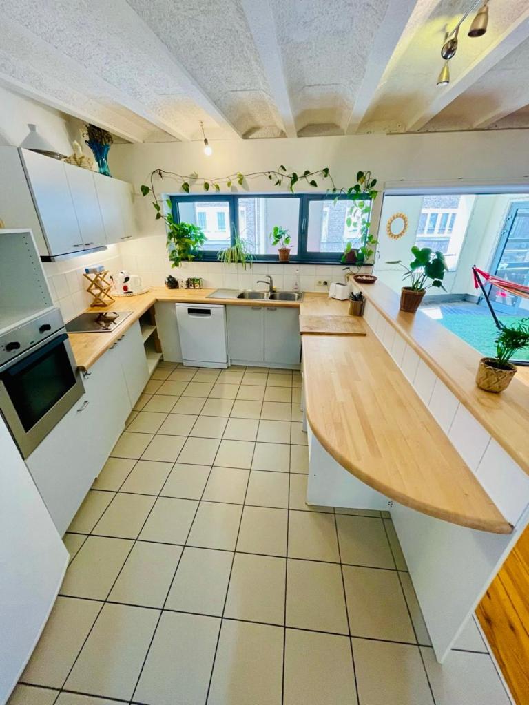 Down Town Oasis-Spacious Loft With Private Parking Brüssel Exterior foto